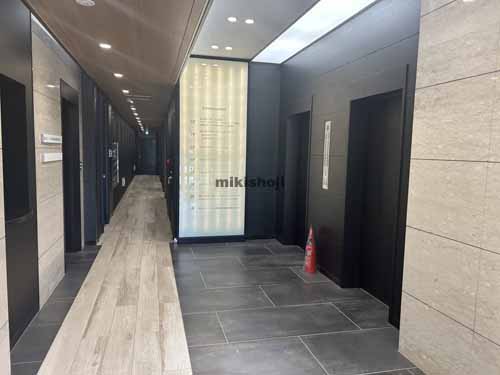 大分ファーストビル エレベーターホール1