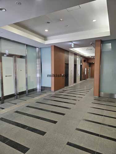 天神渡辺通ビルディング エントランス1