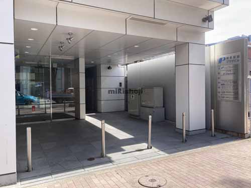 祇園・呉服町の博多祇園プラザビル エントランス1