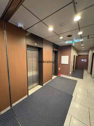 銀座８丁目１０番ビル エレベーターホール1