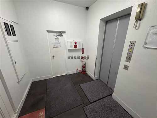 麹町の半蔵門ウッドフィールド エレベーターホール1