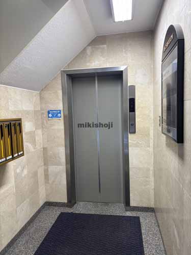 岩本町・神田岩本町の安岡ビル エレベーターホール1