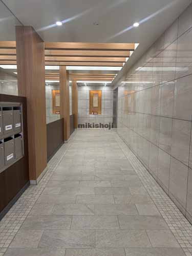 日本橋本町の光洋ビル エントランス3