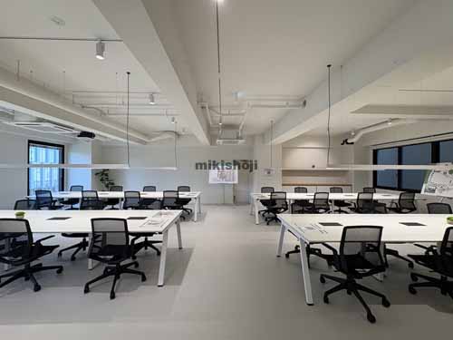 神宮前のエスラ原宿 セットアップ室内2