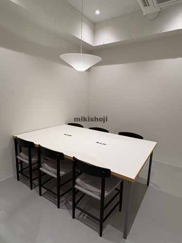 神宮前のエスラ原宿 セットアップ室内4