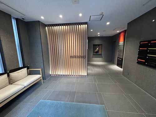 東のいちご渋谷イーストビル エントランス1