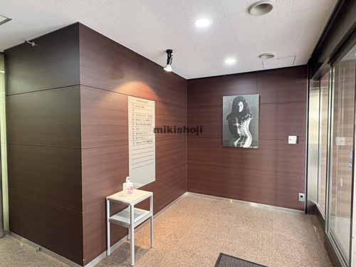 日本橋人形町・堀留町・小舟町・富沢町の稲村ビル エントランス1