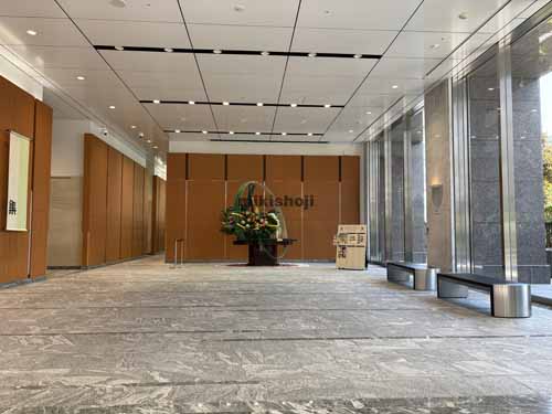 築地のコンワビル エントランス1