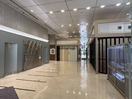 築地のコンワビル エントランス3