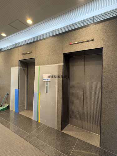 八丁堀の西野金陵ビル エレベーターホール1