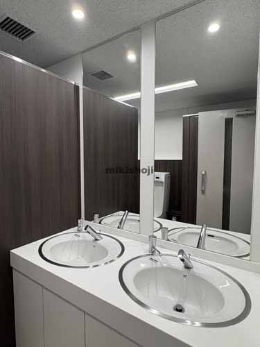 八丁堀の西野金陵ビル 水回り2