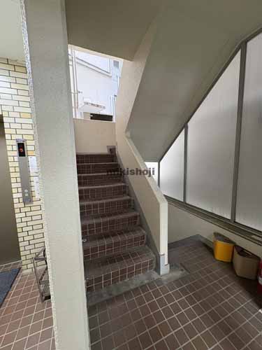 神田小川町のタイメイビル エントランス2