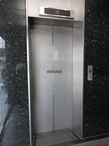 下目黒の小西ビル エレベーターホール2