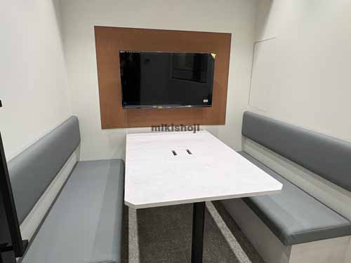 Ｂｉｚ　Ｆｅｅｌ　ＡＫＩＨＡＢＡＲＡ セットアップ室内2