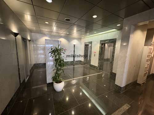 麹町の澤田麹町ビル エレベーターホール1