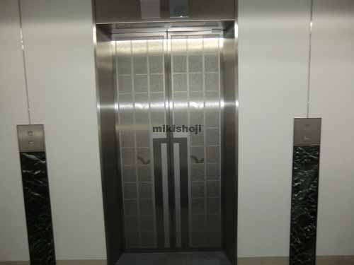 東陽の新宮ビル エレベーターホール5