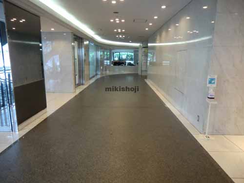 日本薬学会長井記念館 エントランス4