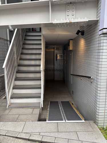 日本橋箱崎町・中洲の箱崎ＹＭビル エントランス1