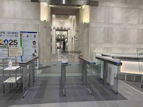 豊洲・枝川・青海・有明の豊洲ＯＮビル エレベーターホール3