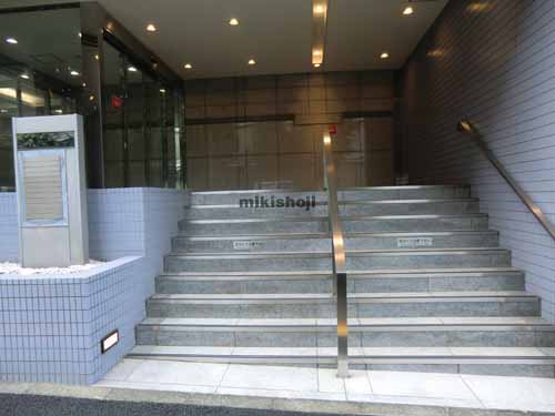 五反田フラットアイアンビル エントランス2