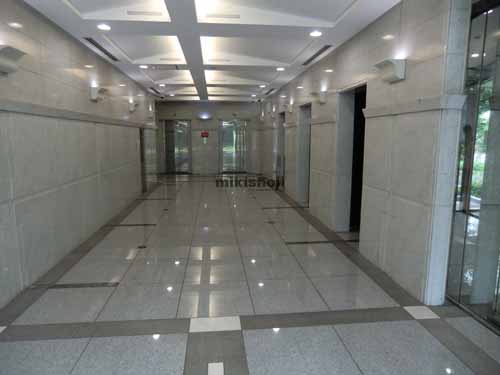 五反田フラットアイアンビル エントランス4