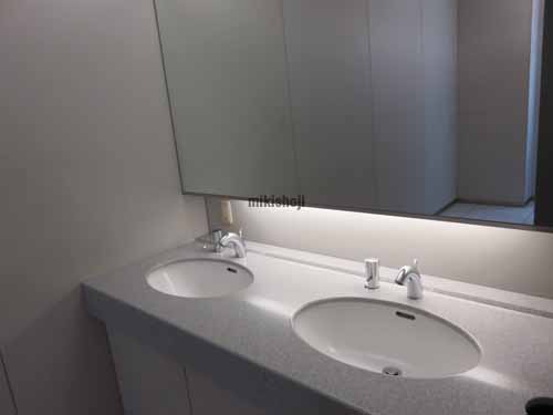 泉館文人通り 水回り1