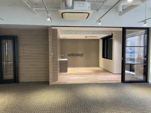 ＋ＳＨＩＦＴ　ＧＩＮＺＡ　ＥＡＳＴ セットアップ室内2