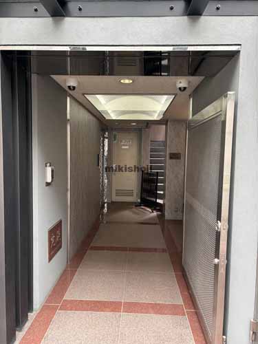 二番町・三番町・六番町の三番町ビル エントランス2