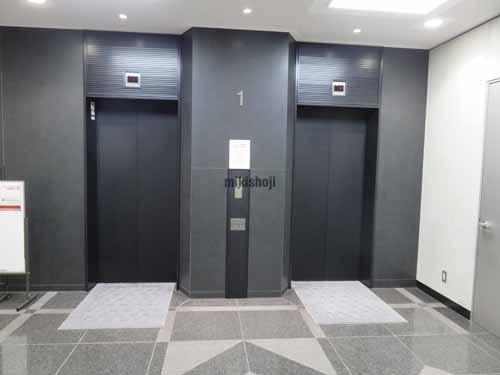 本駒込のパシフィックスクエア千石 エレベーターホール2