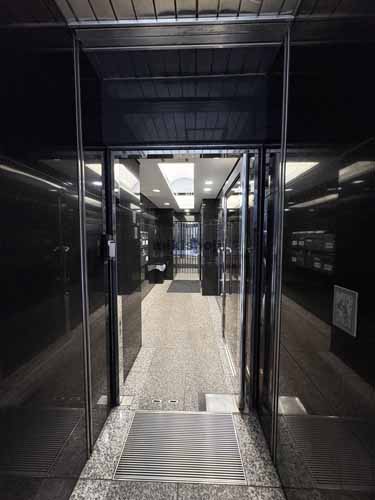 キムラヤビル エントランス2