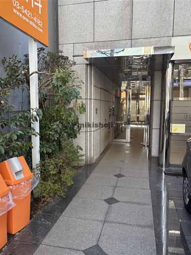 ルート高輪ビル エントランス1