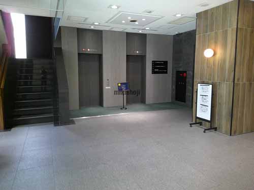 東陽の三井ウッディビル エントランス1