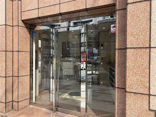 須田町ビル エントランス1