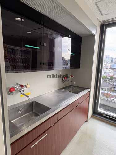 六行会総合ビル 水回り2