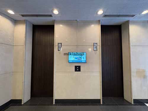 円山町のいちご渋谷道玄坂ビル エレベーターホール1