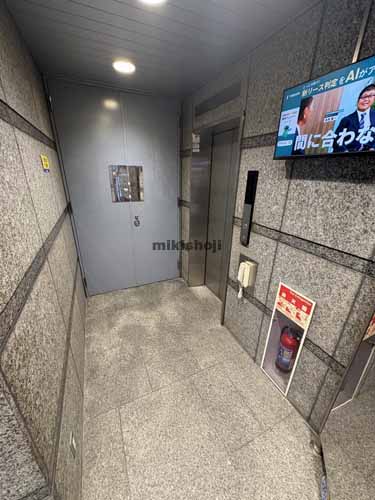麹町のプルミエ麹町ビル エレベーターホール1