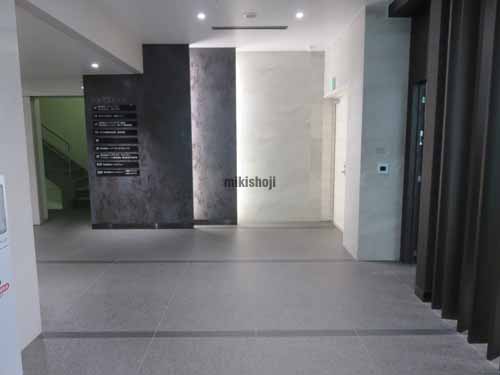 新橋六丁目ビル エントランス1