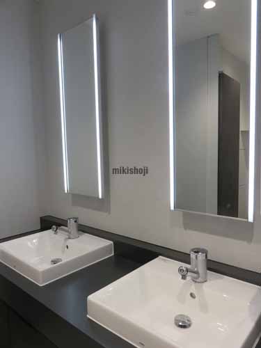 新橋六丁目ビル 水回り1