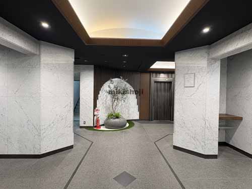 麹町のキューブワン麹町 エントランス2