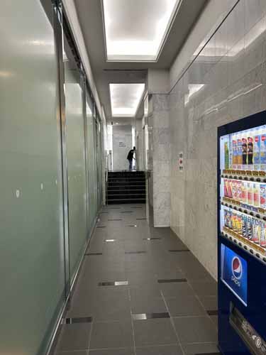 ザイマックス神谷町ビル エントランス1