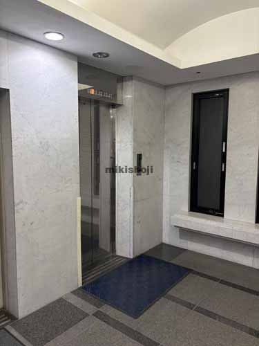 日本橋箱崎町・中洲の東益ビル エレベーターホール3