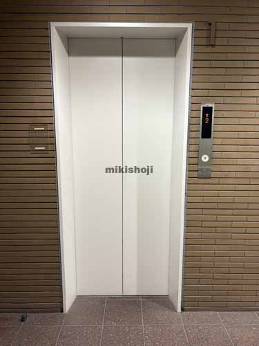 恵比寿のクオーレエビス エレベーターホール1