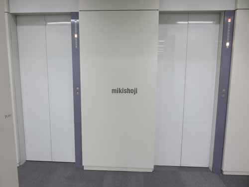 東海堂銀座ビル エレベーターホール1