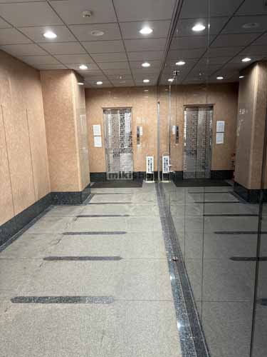 弘報ビル エレベーターホール1