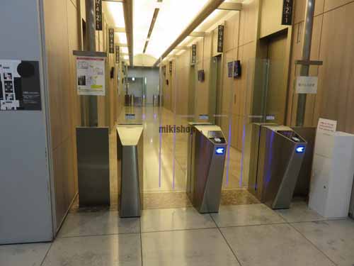 台場の台場フロンティアビル エントランス1