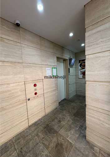 麹町長尾ビル エントランス1