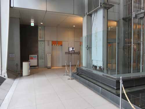 中央・本町・弥生町・南台の中野坂上サンブライトツイン エントランス4