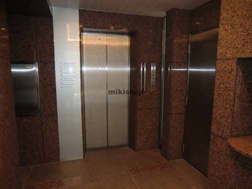 日本橋末広ビル エレベーターホール1