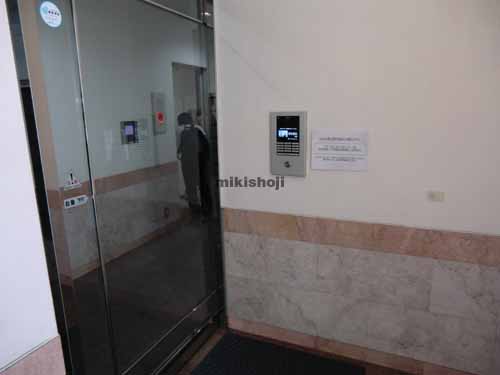 カルチェ恵比寿ビル エントランス4