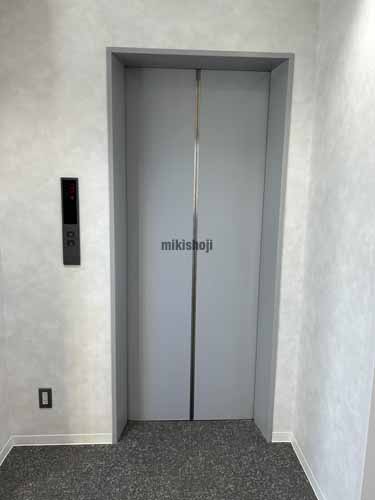 西日暮里・東日暮里のたちばなビル エレベーターホール1